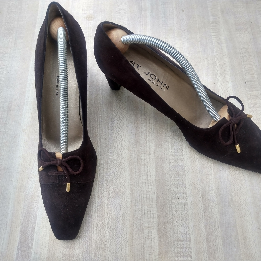 St John Women's Brown Suede Tassel Pumps Size 9.5AA (69)